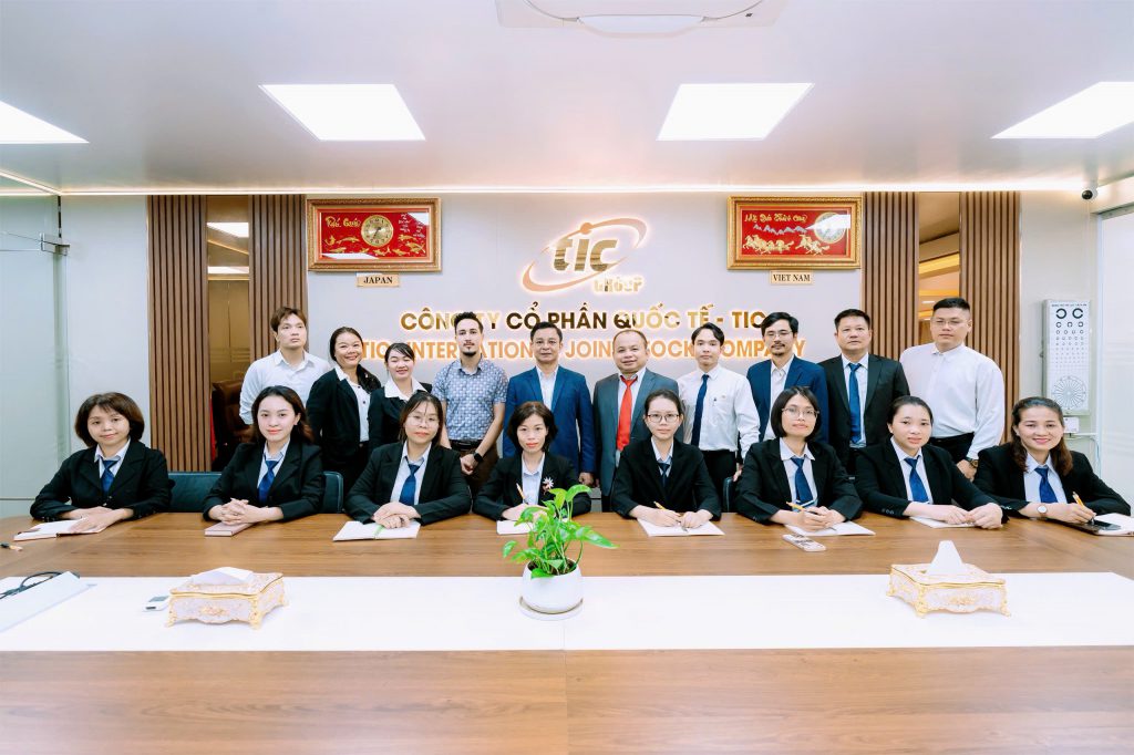 ngoại ngữ trần gia